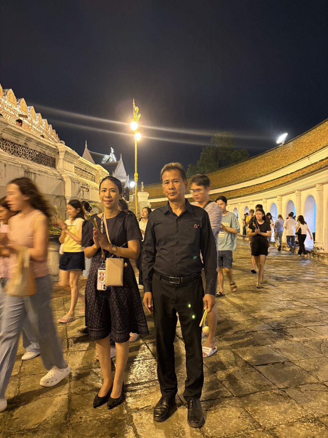 title - ส.ป.ก.นครปฐม เข้าร่วมพิธีจุดประทีป “1 ล้านดวงประทีปแห่งศรัทธา 1 ล้านความดี สืบสานมหาบารมี วิสาขบูชาโลก” และพิธีเวียนเทียน เนื่องในวันวิสาขบูชา ประจำปี 2569